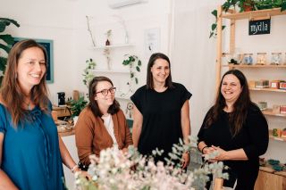 Mýdla pro vás vyrábíme s láskou a veškerou péčí 🫧❤ Přijďte si pro to své do našeho voňavého obchůdku nebo na e-shop....