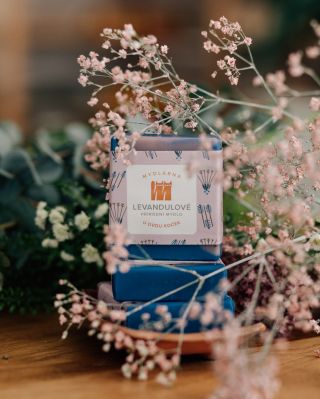 Toužíte po voňavém klidu? 💆🏼‍♀️ Ať už máte za sebou celodenní shánění dárků nebo pečení cukroví, dopřejte si koupel s...